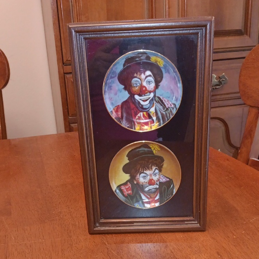 American Heritage Framed Clown Art Plates 1984 No. 546 & 537.